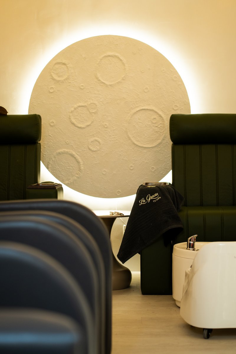 Pedicure station at La Gracia